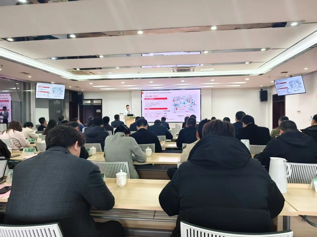 偷自视频区丁月五香天最